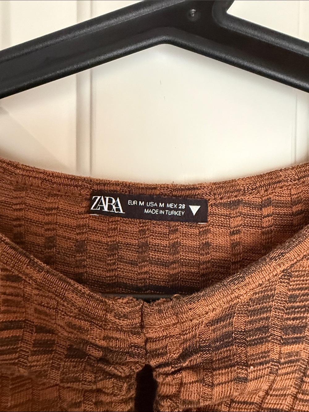 Zara Rust Ruched Ribbed Long-Sleeve Crop Top - Picture 2 of 4